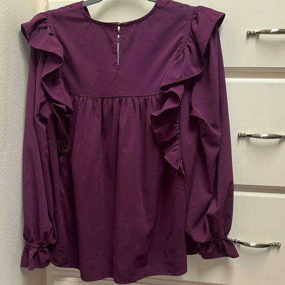 Entro Plum Ruffle V-Neck Blouse - Picture 5 of 7